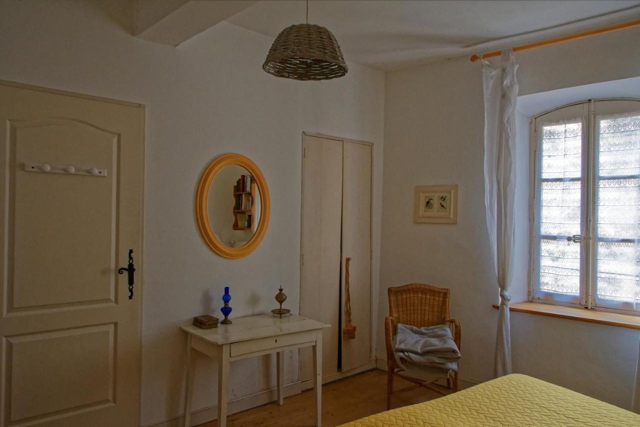 Maison Rives - Village Du Livre De Montolieu Экстерьер фото