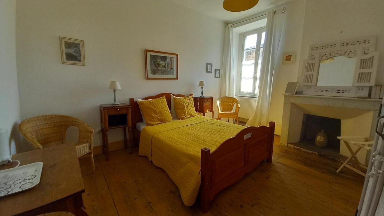 Maison Rives - Village Du Livre De Montolieu Экстерьер фото