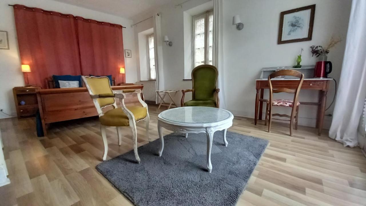 Maison Rives - Village Du Livre De Montolieu Экстерьер фото