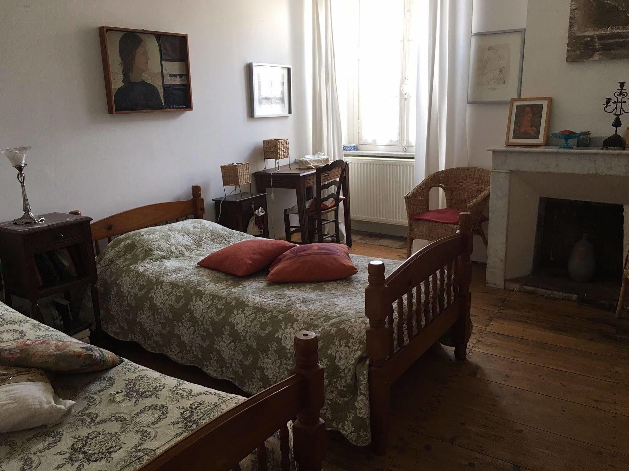 Maison Rives - Village Du Livre De Montolieu Экстерьер фото